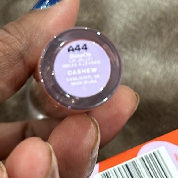 Lip Gloss - Picture 5 of 9